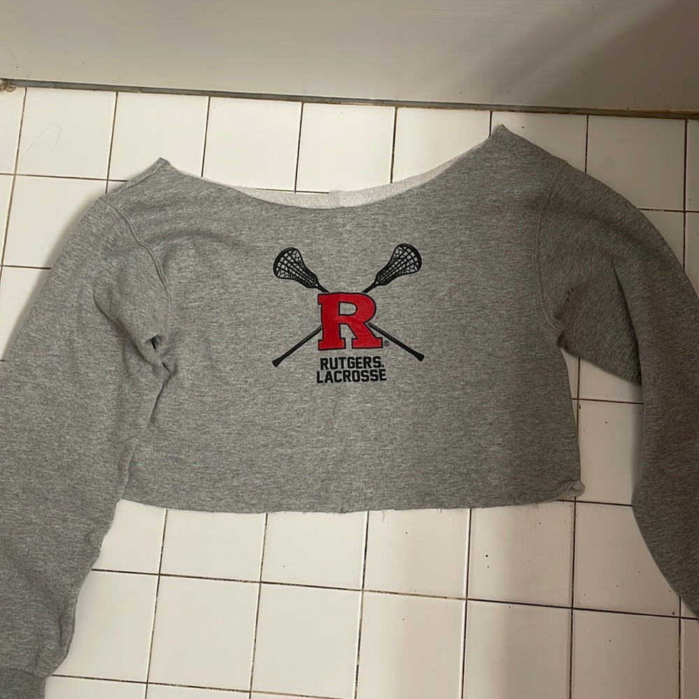 Cropped Rutgers Lacrosse sweatshirt